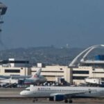 EUA reduzem horários de voos em 10% em 40 aeroportos devido à paralisação