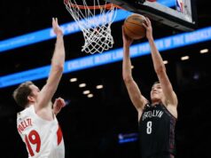 Egor Demin, do Nets, mostrando que ‘pertence’ – mas enfrenta seu próximo desafio na NBA Egor Dëmin tenta enterrar enquanto Jakob Poeltl defende durante a derrota do Nets para o Raptors em 11 de novembro de 2025.