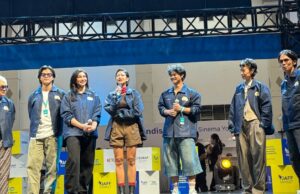 Elenco de ‘Rainha de Malaca’ é revelado no mercado JAFF enquanto Angga Dwimas Sasongko apresenta visão de ação de alto conceito Elenco de 'Rainha de Malaca' é revelado no mercado JAFF enquanto Angga Dwimas Sasongko apresenta visão de ação de alto conceito