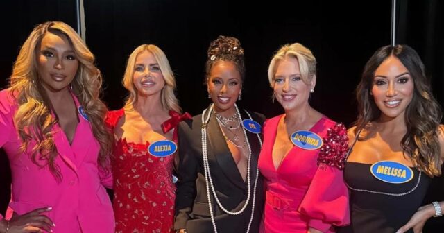 Elenco de 'Real Housewives' e 'The Housemaid' para competir em Andy Cohen e Jeff Lewis rivalizam com o vídeo de Shep sobre Paige e mais consequências da BravoCon 2025