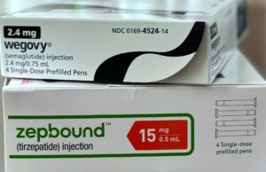 Eli Lilly se torna a primeira empresa farmacêutica a ingressar no clube de US$ 1 trilhão Eli Lilly se torna a primeira empresa farmacêutica a ingressar no clube de US$ 1 trilhão