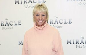 Elizabeth Franz, atriz vencedora do Tony, morre aos 84 anos Elizabeth Franz, atriz vencedora do Tony, morre aos 84 anos