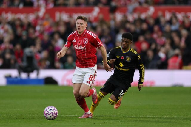 Elliot Anderson fez o que Carlos Baleba não conseguiu contra ícone de correio