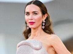 Emily Blunt detalha a primeira audição do filme aos 19 anos, diz que o diretor falou com ela e disse a ela: Imagine ‘Seu pai está fodendo a secretária dele’. Você fica muito bravo’ Emily Blunt detalha a primeira audição do filme aos 19 anos, diz que o diretor falou com ela e disse a ela: Imagine 'Seu pai está fodendo a secretária dele'. Você fica muito bravo'