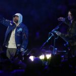 Eminem se junta a Jack White para show do intervalo no jogo de Ação de Graças do Detroit Lions