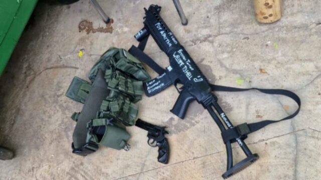 Envolvendo Densus 88, a polícia investiga a conexão entre a explosão no SMAN 72 e o terror da bomba South Tangerang-Jakut
