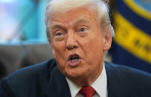 Equipe de Trump divulga plano para estender subsídios do Obamacare Equipe de Trump divulga plano para estender subsídios do Obamacare