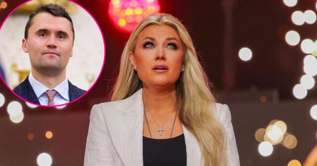 Erika Kirk diz que não recebeu um ‘beijo de despedida’ Por dentro da linha do tempo do relacionamento de Erika e Charlie Kirk, relembre sua história de amor 014