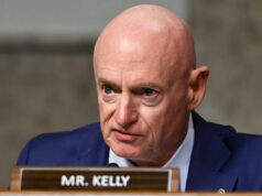 Especialistas duvidam que o Pentágono possa punir Kelly pelo vídeo de ‘ordens ilegais’ Yahoo news home