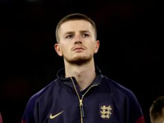 Esqueça Adam Wharton, o Man Utd deveria estar observando de perto dois outros jogadores do Crystal Palace – Opinião Adam Wharton e Daniel Munoz comemoram no Crystal Palace.