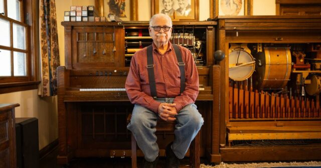 Este instrumento da era do cinema mudo está desaparecendo. Não sob o comando de Joe
