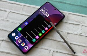 Este telefone acerta em cheio, e seu novo desconto torna mais fácil abandonar tudo o que você tem agora e nunca mais olhar para trás moto g stylus 2025_Surf A cópia Web_front
