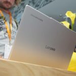 Samsung DeX rodando em um monitor através do Galaxy Z Flip 7