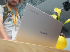 Estou entusiasmado com os laptops Android, mas tenho muitas preocupações Samsung DeX rodando em um monitor através do Galaxy Z Flip 7