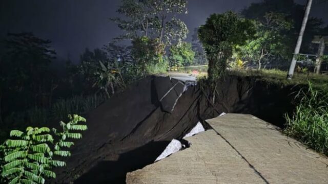 Estrada Nyawangan – Picisan em Tulungagung quebrada devido a deslizamento de terra, governo realiza mitigação rápida
