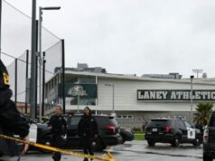 Estrela de ‘Last Chance U’ John Beam morre aos 66 anos após ser baleado no campus Estrela de 'Last Chance U' John Beam morre aos 66 anos após ser baleado no campus