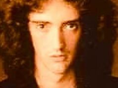 Estrela do rock Dragon ‘insubstituível’ morta, anuncia colega de banda Estrela do rock Dragon 'insubstituível' morta, anuncia colega de banda