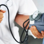 Estudo: A hipertensão pode aumentar o risco de comprometimento cognitivo