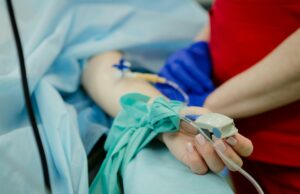 Estudo descobre que programa de diálise ambulatorial reduz visitas hospitalares de emergência no Texas diálise