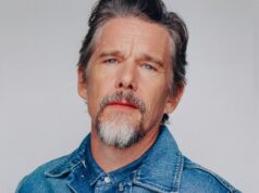 Ethan Hawke sobre o retrato do lendário letrista Lorenz Hart em ‘Blue Moon’: ‘Este é um papel que está fora da minha zona de conforto, mas eu conheço esse cara’ Ethan Hawke sobre o retrato do lendário letrista Lorenz Hart em 'Blue Moon': 'Este é um papel que está fora da minha zona de conforto, mas eu conheço esse cara'