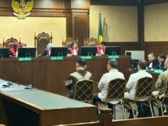 Ex-Diretor Geral da Aptika Kominfo acusado de aceitar Rp. 6 bilhões em subornos em caso de corrupção no PDNS Ex-Diretor Geral da Aptika Kominfo acusado de aceitar Rp. 6 bilhões em subornos em caso de corrupção no PDNS