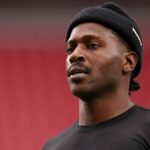 Ex-WR Brown preso em Dubai e extraditado para os EUA