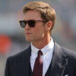 Ex-astro da NFL QB Brady afirma que seu cachorro é um clone