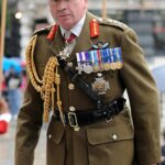 Descobriu-se que o general Lord Richard Dannatt violou as regras sobre a prestação de serviços parlamentares em troca de 'pagamento ou recompensa' após uma armação de repórteres.