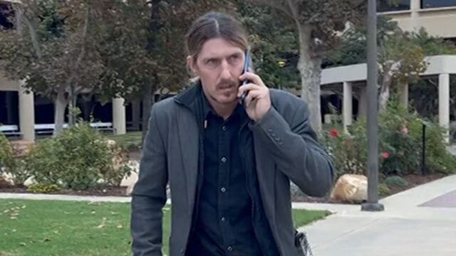 Ex-concorrente do 'American Idol' Randy Madden Mum sobre sexo com 111425_randy_madden_kal