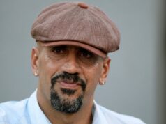 Ex-jogador argentino, chefe do Estudiantes, Veron, e equipe proibiram o incidente da guarda de honra Ex-jogador argentino, chefe do Estudiantes, Veron, e equipe proibiram o incidente da guarda de honra