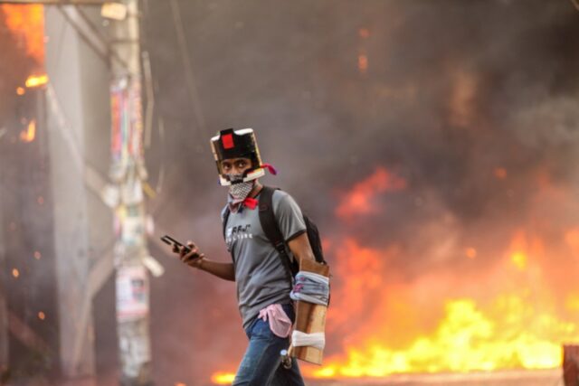 Ex-primeiro-ministro condenado à morte por mais de 1.400 mortes em Ex-primeiro-ministro condenado à morte por mais de 1.400 mortes em protestos estudantis