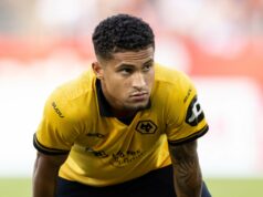 Fabrizio Romano diz que o meio-campista da Premier League está “muito interessado em se mudar para o Manchester United” João Gomes jogando contra o Chelsea