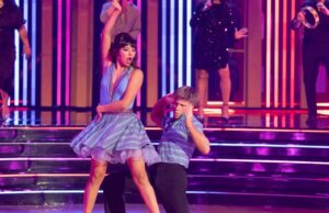 Faíscas voam entre Xochitl Gomez e Robert ‘Twinkle Toes’ Irwin quando ‘DWTS’ completa 20 anos Faíscas voam entre Xochitl Gomez e Robert 'Twinkle Toes' Irwin quando 'DWTS' completa 20 anos