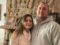 Família do treinador de futebol afirma que ele saiu de casa armado antes de desaparecer O técnico de futebol americano da Virginia High School, Travis Lee Turner, desapareceu em meio a uma temporada invicta