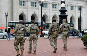 Ficou ainda mais fácil para o DHS esconder seus abusos ARQUIVO - O conselheiro de segurança nacional da Casa Branca, Mike Waltz, fala com repórteres na Sala de Briefing de Imprensa James Brady na Casa Branca, em 20 de fevereiro de 2025, em Washington. (Foto AP / Jacquelyn Martin, Arquivo)