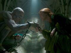 Final de Frankenstein explicado | O que aconteceu com a criatura? Frankenstein's monster touches hands with a red-haired woman