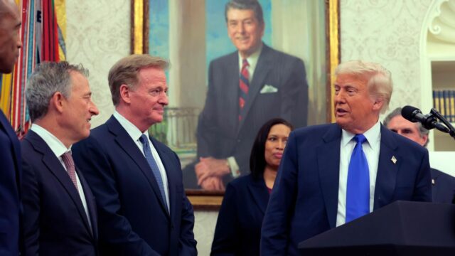 Fontes: Trump quer que o estádio de DC seja nomeado Fontes: Trump quer que o estádio de DC seja nomeado em sua homenagem