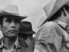 Fotografias pouco conhecidas da ‘outra Califórnia’ mostram abertamente a classe trabalhadora de 1975 Fotografias pouco conhecidas da 'outra Califórnia' mostram abertamente a classe trabalhadora de 1975