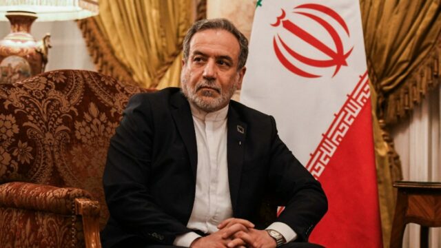 França busca progresso nas negociações nucleares enquanto principal diplomata do França busca progresso nas negociações nucleares enquanto principal diplomata do Irã visita Paris