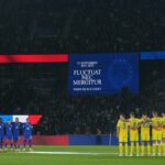 França x Ucrânia - Um minuto de silêncio observado em memória do ataque terrorista em Paris