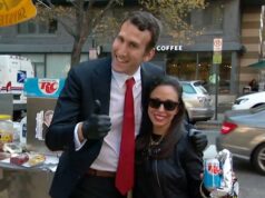 Funcionário do governo dos EUA vende cachorro-quente em meio à paralisação Funcionário do governo dos EUA vende cachorro-quente em meio à paralisação