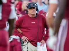 Gamecocks, SEC pior no ataque, demite OC Shula Gamecocks, SEC pior no ataque, demite OC Shula