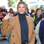 Jennifer Aniston comparece à estreia da Netflix em Los Angeles