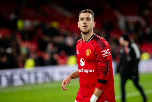 Shea Lacey em Carrington