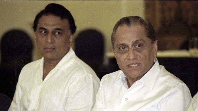Gavaskar fará palestra em memória de Jagmohan Dalmiya lightbox-info