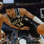 Giannis Antetokounmpo, do Bucks, fez ressonância magnética na virilha