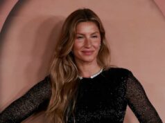 Gisele Bündchen faz a primeira aparição no tapete vermelho desde as boas-vindas ao bebê nº 3 Grávida Gisele Bündchen estreia barriguinha de bebê na Lotus House Gala