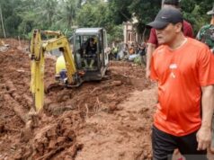 Governador Luthfi pede a sua equipe que se antecipem para que o deslizamento de Cilacap não aconteça novamente Governador Luthfi pede a sua equipe que se antecipem para que o deslizamento de Cilacap não aconteça novamente