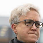 Governador do Oregon ameaça investigar e processar agentes federais que aplicam leis de imigração