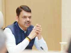 Governo de Maharashtra homenageará três jogadores de críquete pela vitória icônica Governo de Maharashtra homenageará três jogadores de críquete pela vitória icônica